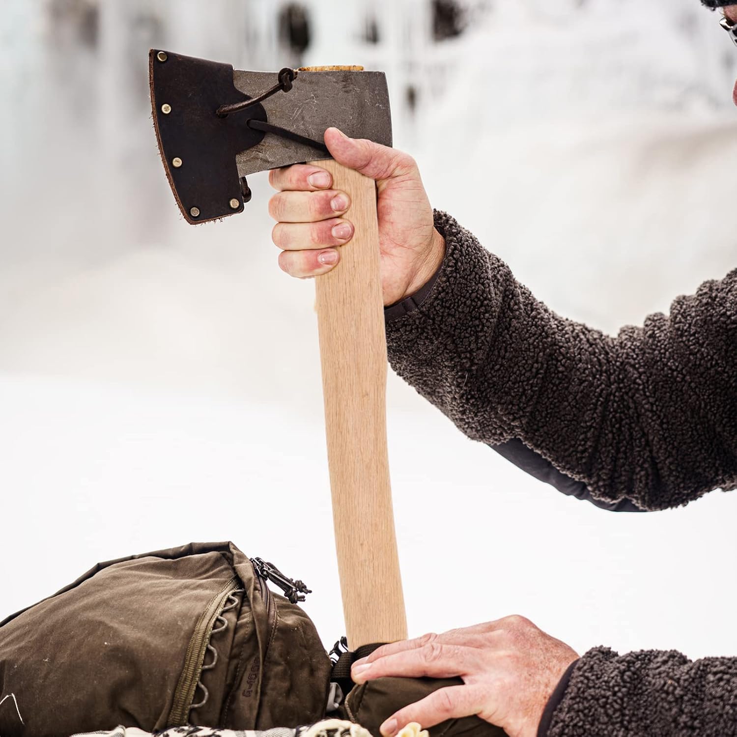 Mobestech Wooden Axe Handle Replacement 19.5 Inch Hatchet Handle Grip for Outdoor Camping Firewood Cutting Durable and Easy Installation