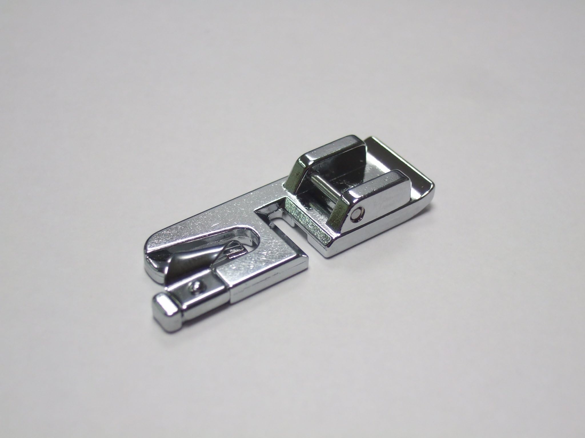 Tysew Domestic Sewing Machine Universal Clip On Rolled Hem Standard Presser Feet/Foot for Brother, Elna, Janome, Jones, Frister & Rossman, Husqvarna, Pfaff, Singer, Toyota, Viking Etc.