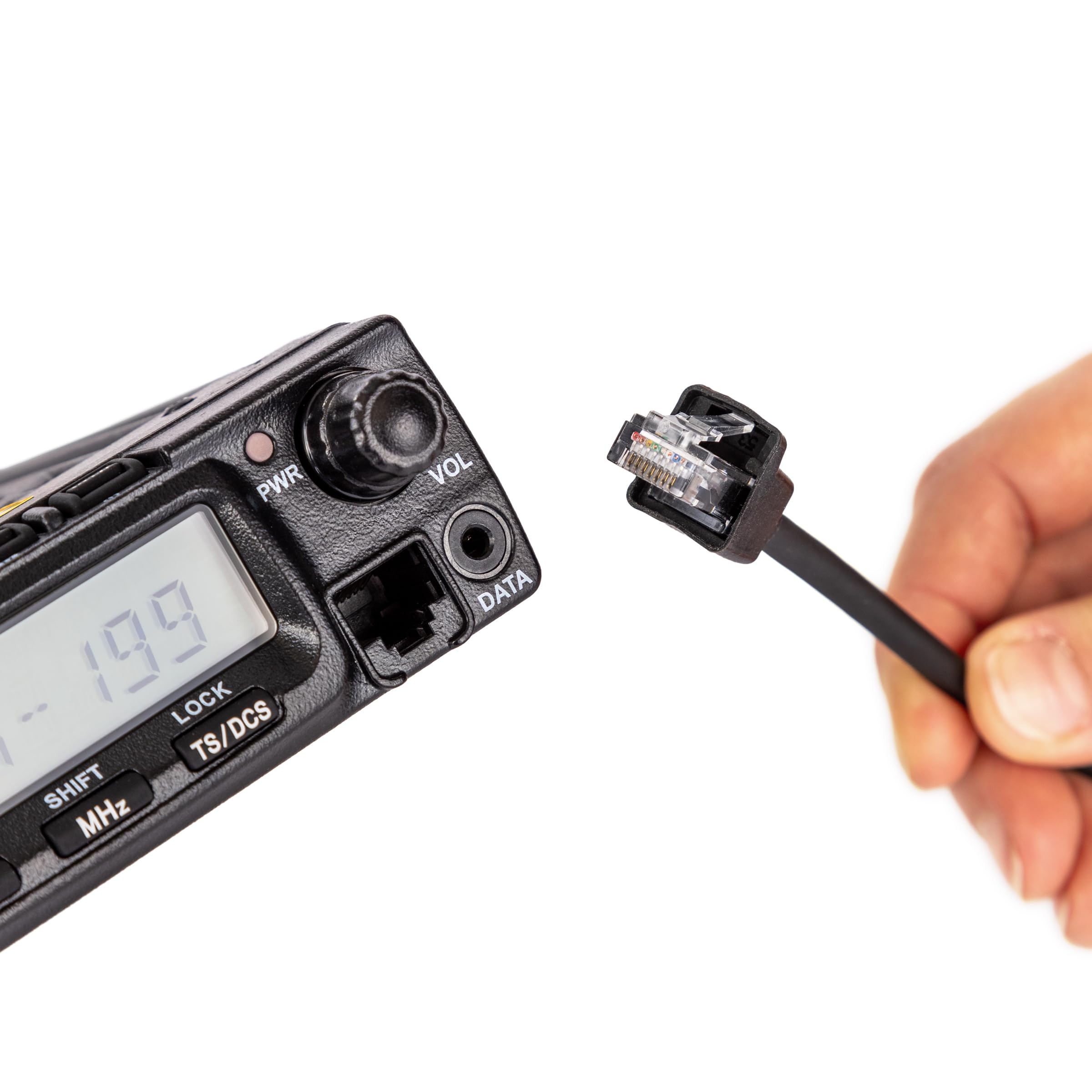 Dynascan M-6D-U Émetteur-Récepteur Mobile UHF Professionnel 440-470 MHz – Haute Puissance 40W, 200 Canaux, Signalisation 5-Tons/ANI, Scrambler et Micro DTMF