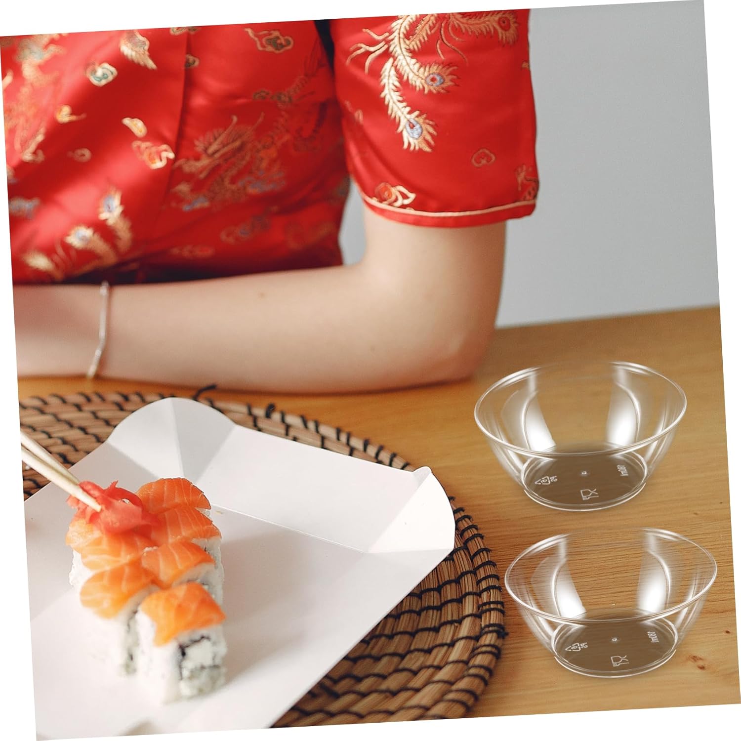 100pcs Extra Serving Bowl Plastic Bowls Salad Serving for Party Disposable Camping Supplies