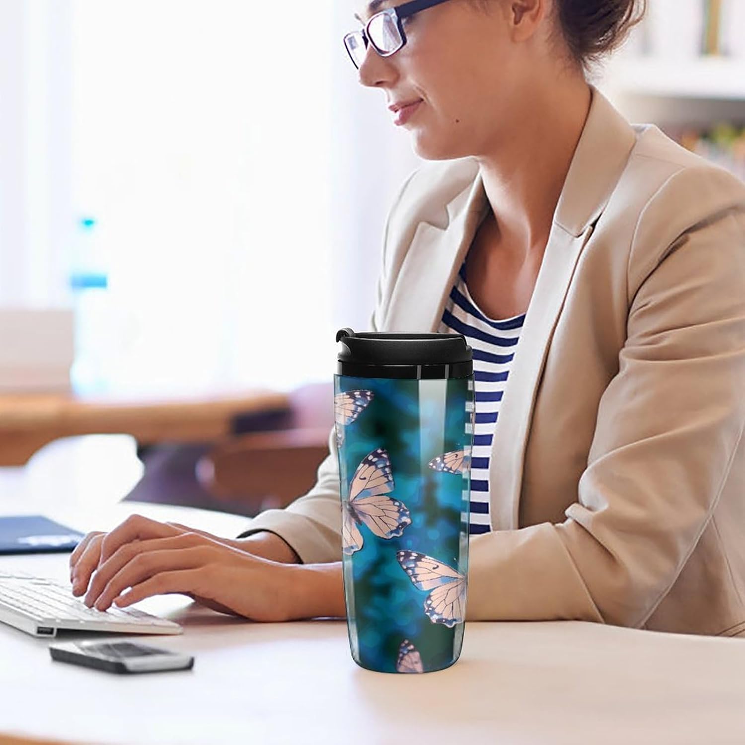 Cute Butterflies Coffee Cup Reusable Portable Water Bottle with Double-Walled Plastic,Coffee Mug for Hot & Cold Drinks, Cup Holder Friendly 350ml