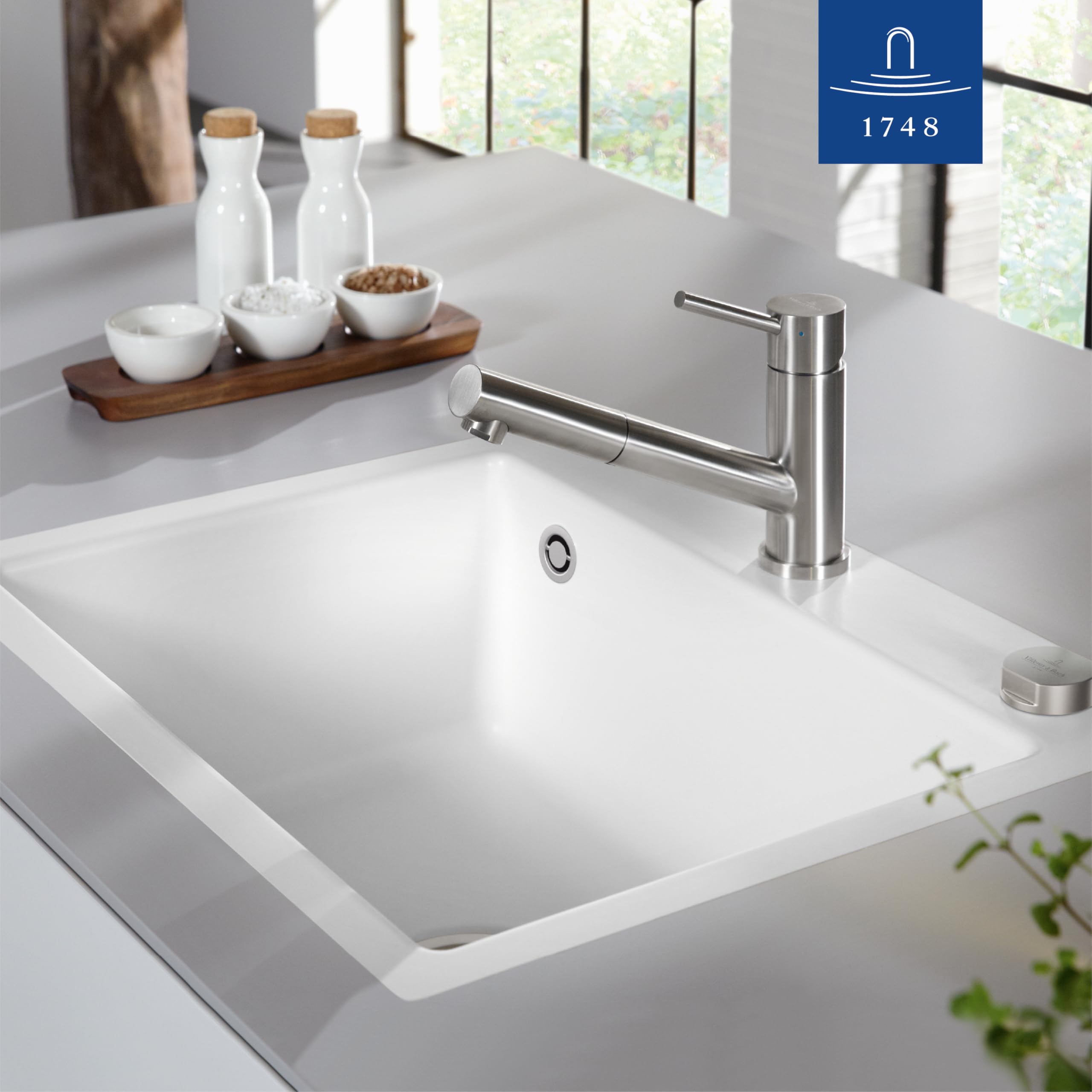 Villeroy & Boch Como Shower Küchenarmatur, Hochdruck, Wasserhahn Küche mit ausziehbarer Brause und 120° Schwenkbereich, Spültischarmatur wassersparend, Auslauf Höhe 120mm, Edelstahl massiv