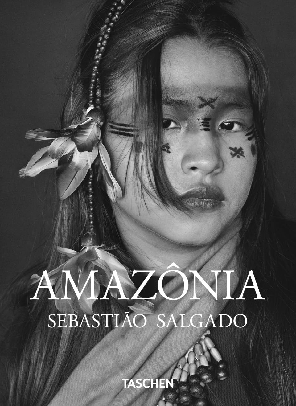 Sebastião Salgado: Amazônia. 45th Ed.