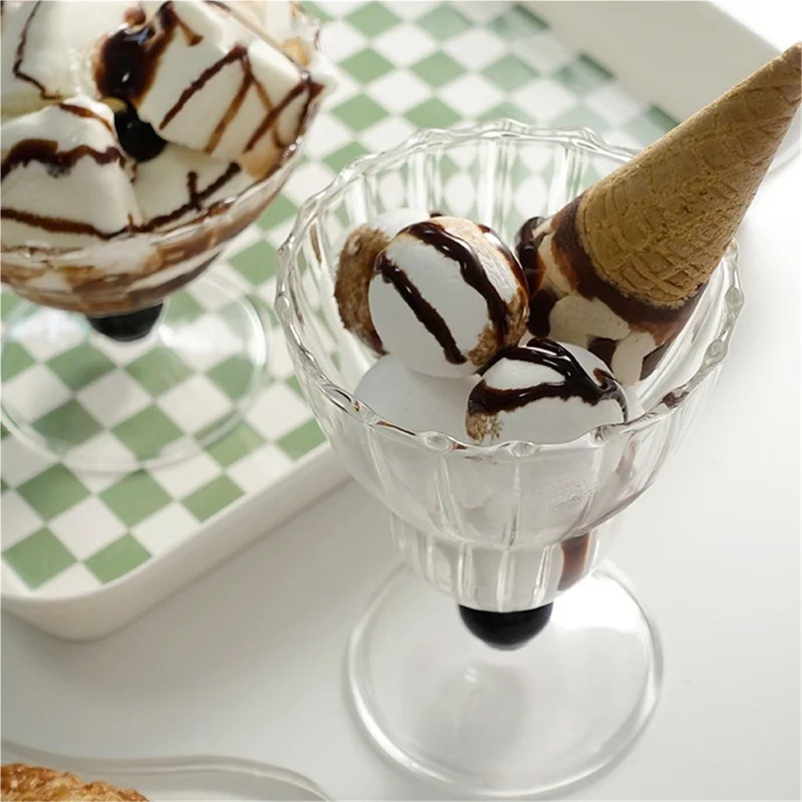 Coppe Gelato 2 calici Classici da Festa, Bicchieri da Gelato, Bicchieri in Vetro for succhi, Bevande, Dessert, Gelati, Buffet di Nozze per Dessert(A 200ml)