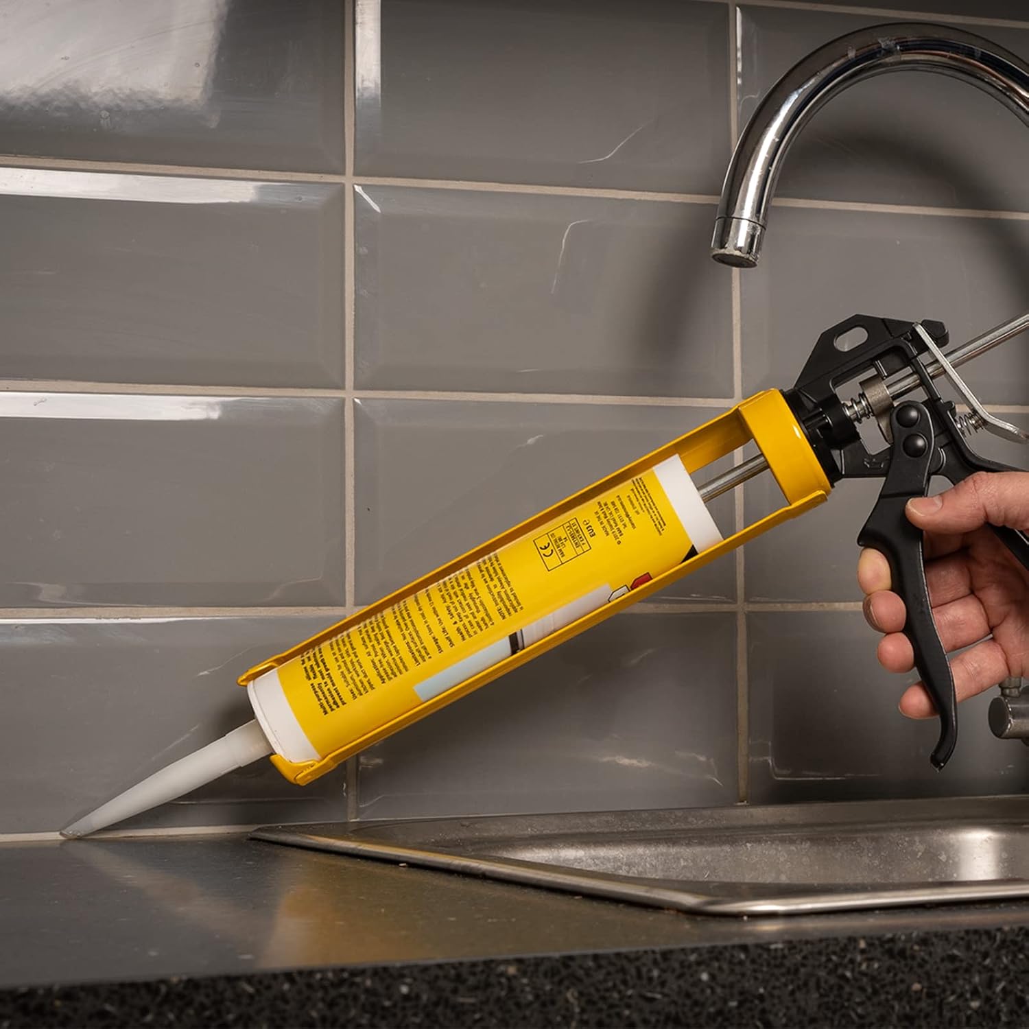 Roughneck 32230 265mm/10.5 inch Semi Barrel Professional Caulking Gun