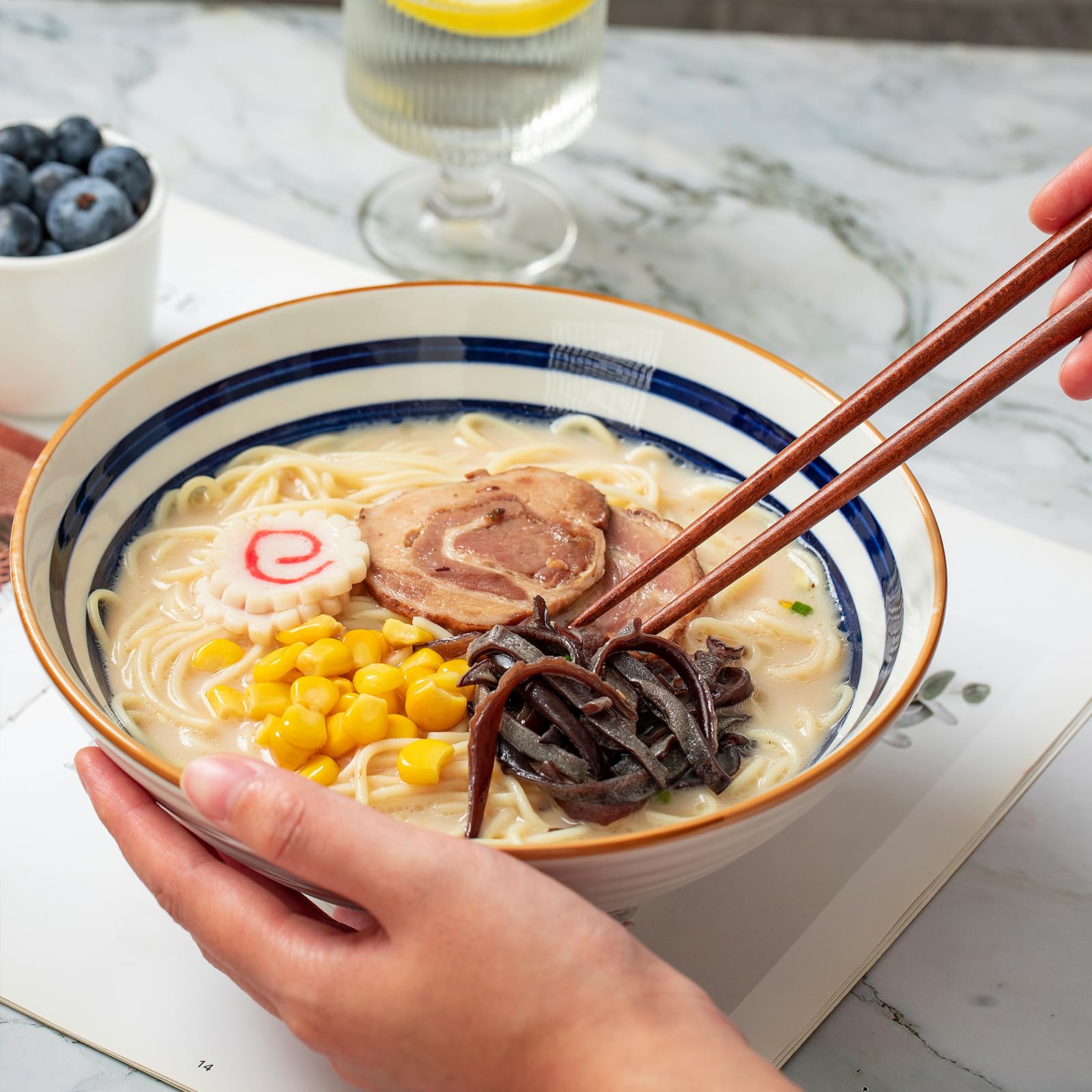 Ramen Bowl Set di ciotole giapponesi,1200 ml Ciotole Giapponesi per Ramen, 2 Set Giapponese Ramen Ciotola con Bacchette e cucchiai,Ciotola di Ceramica per Ramen, Insalata, Muesli
