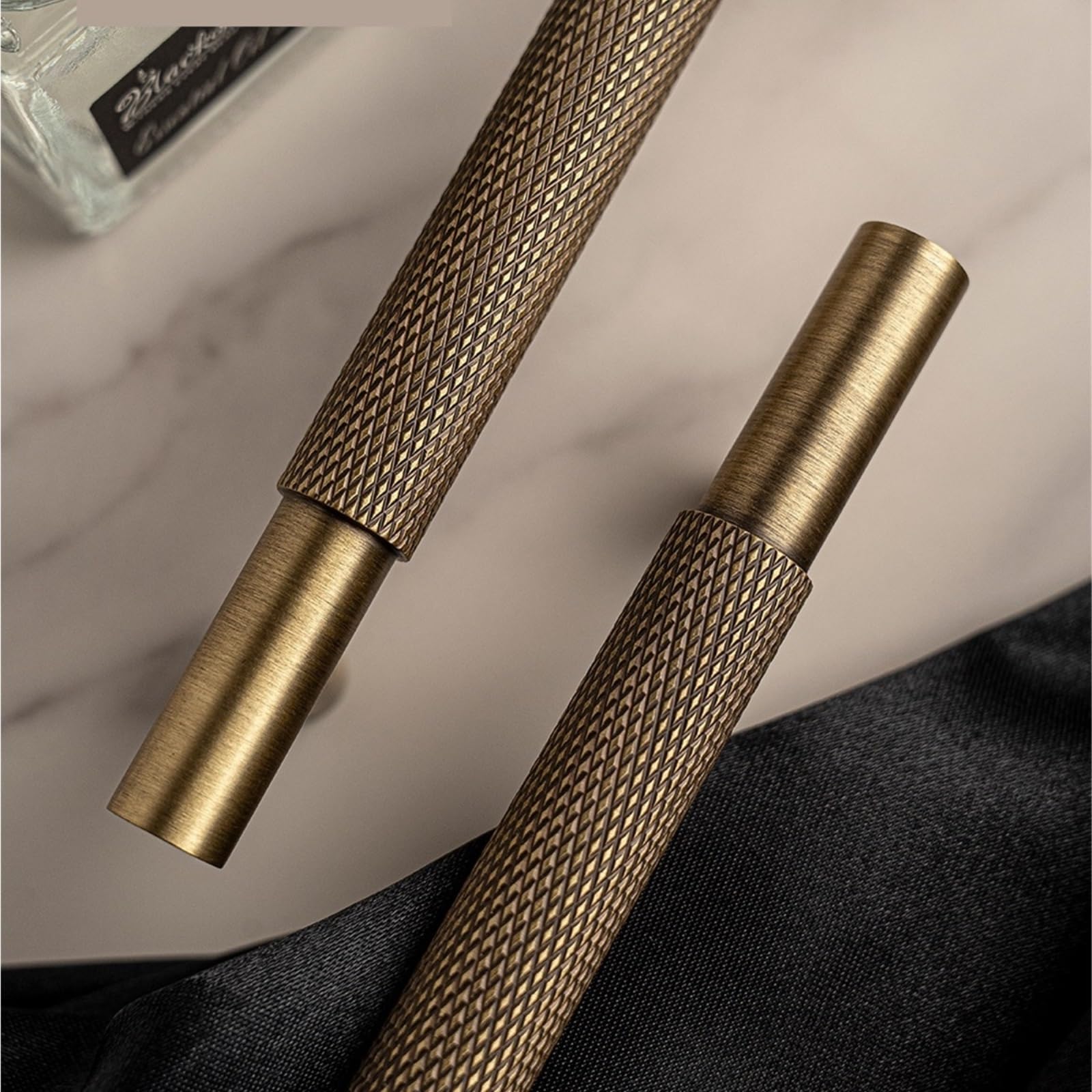 Maniglia per mobili Maniglie for armadietti da cucina antichi con motivo zigrinato a croce in ottone con taglio a diamante, pomelli con barra a T for guardaroba(Pitch-row-96mm)