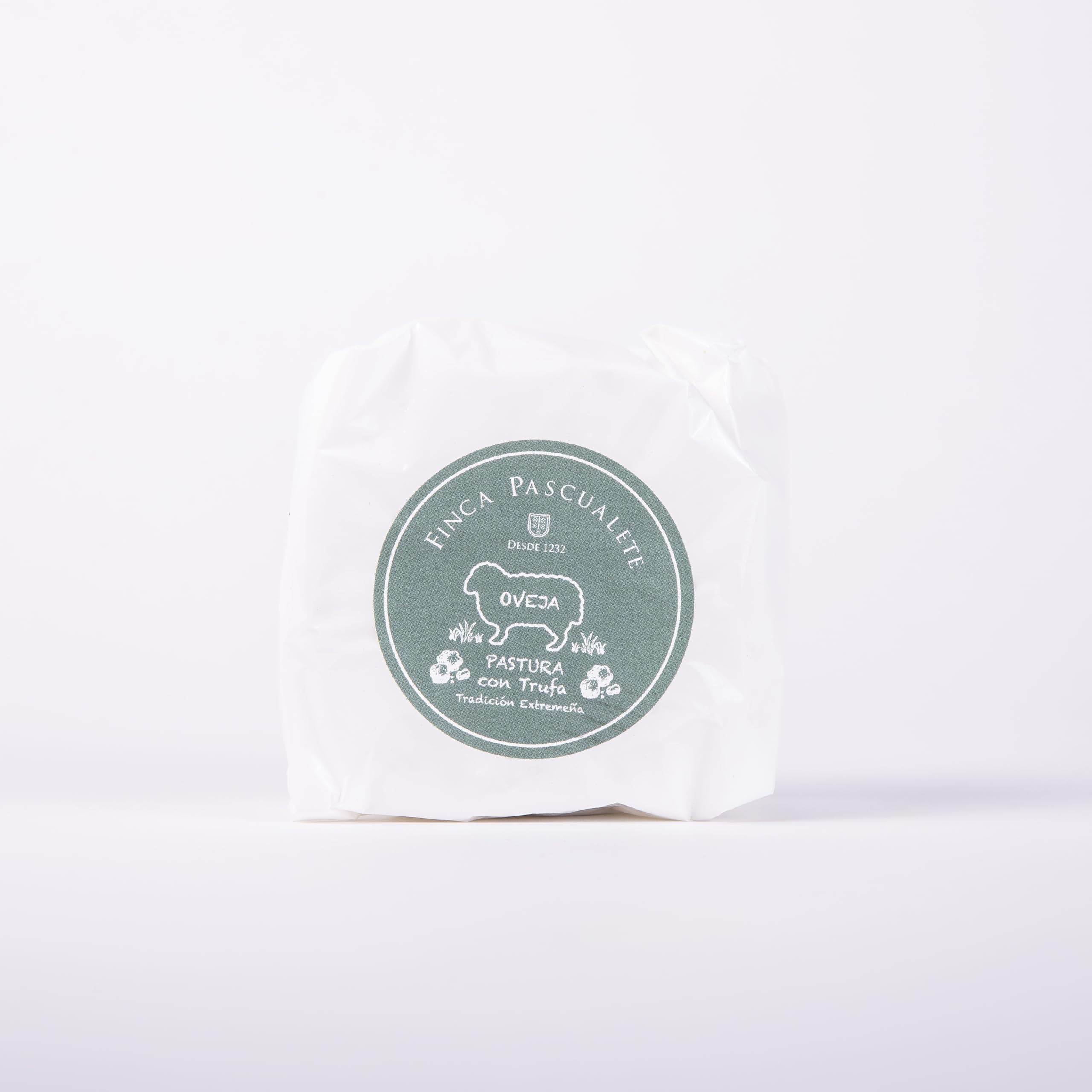Cesta Lote Pack Aperitivo Empresas Vino Blanco Dulce Eva Queso de Oveja Curado al romero Queso Pastura con Trufa Queso de Oveja Cumbre Queso Torta del Casar Picos de Pan - CORAZON EXTREMEÑO
