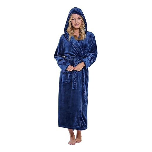 Turquaz Plush Robes For Women, Soft Warm Fleece Bathrobe for Women, Long Comfy Women's Robe