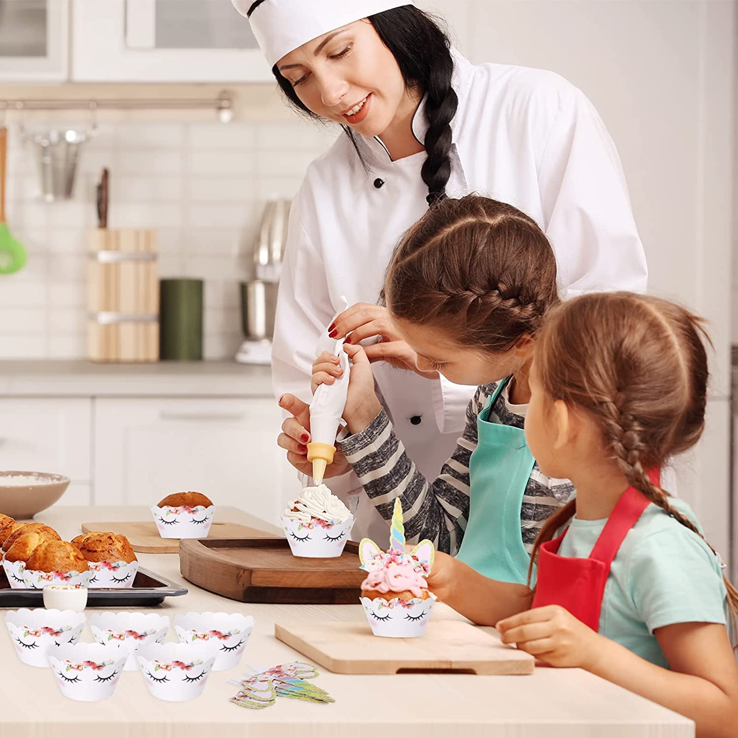 Licorne Cupcake Toppers And Cupcake Wrappers 24 Pack, Décorations De