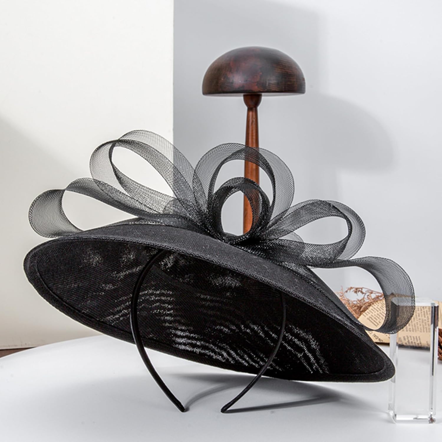 F FADVES Elegant Wide Brim Fascinator Hat for Women, Detachable Headband & Clip, Faux Linen Mesh Bow