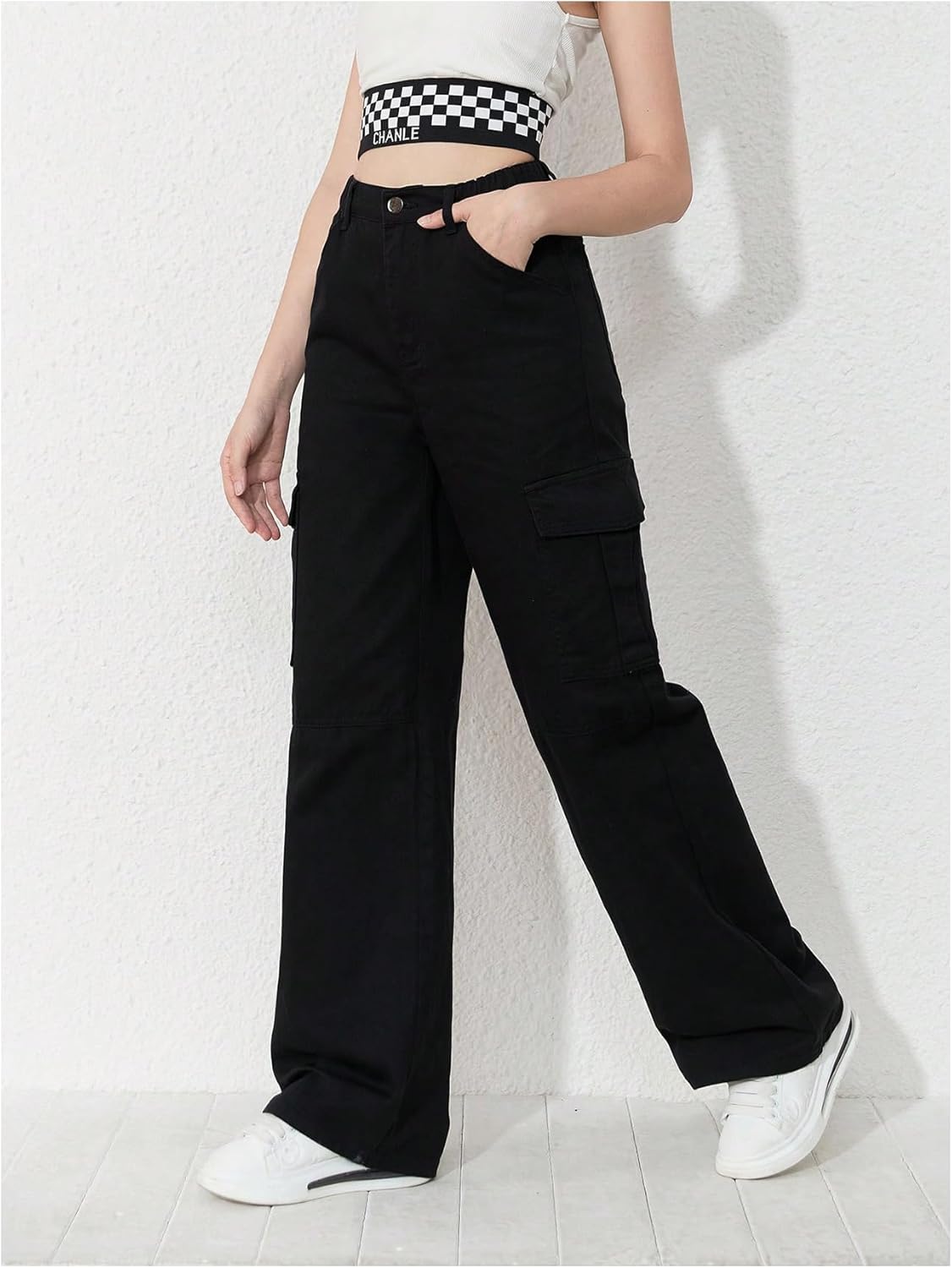 WDIRARA Girl's Flap Pocket Side High Waist Straight Leg Cargo Long Jeans Denim Pants