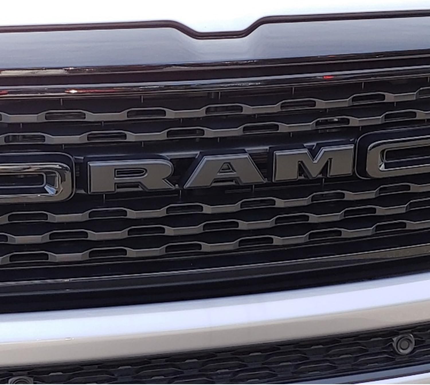 2019-23 RAM 1500,2500,3500 Grille Emblem, Black