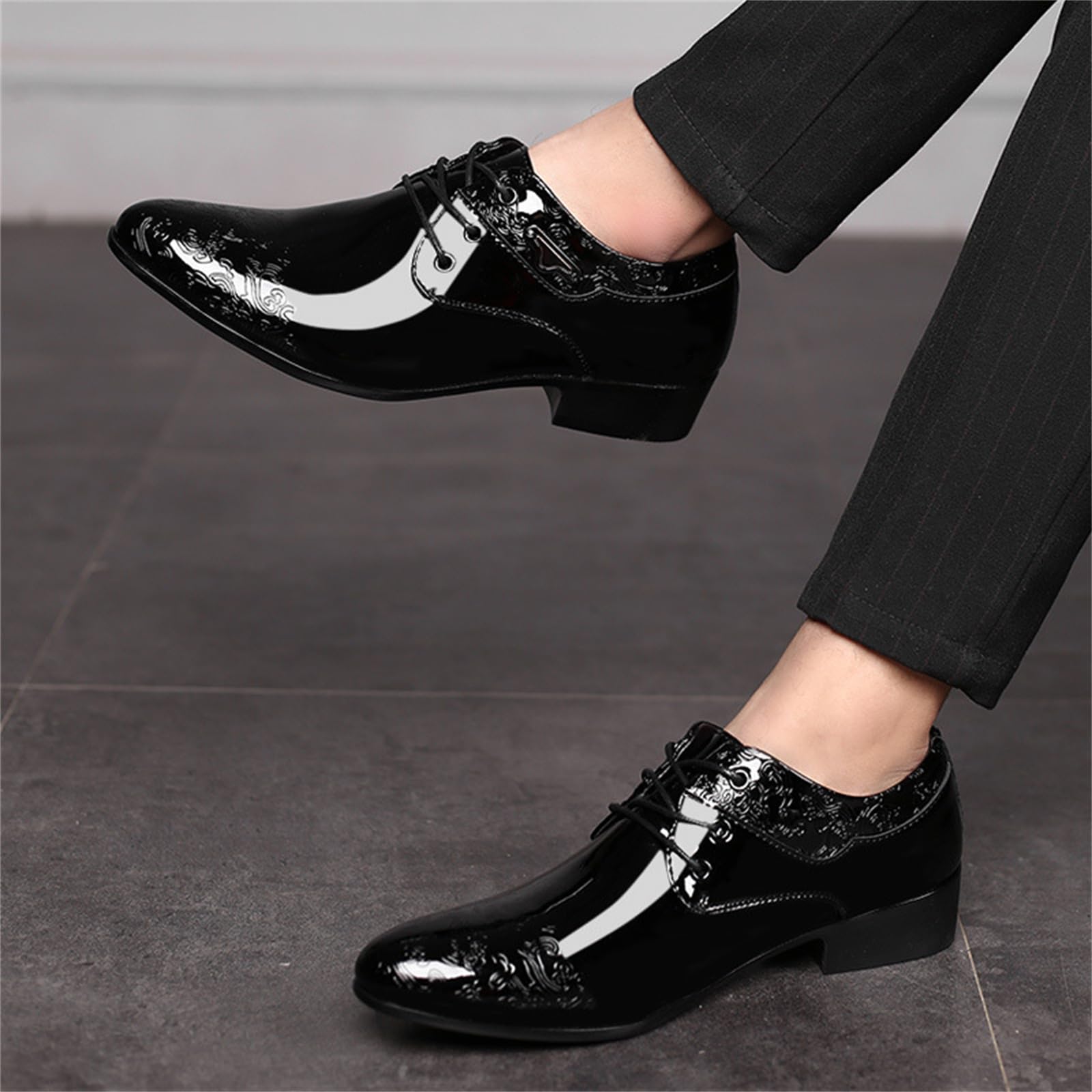 Scarpe Oxford da Uomo in Pelle Verniciata con Lacci Punta Affilata Scarpe da Cerimonia da Lavoro da Smoking
