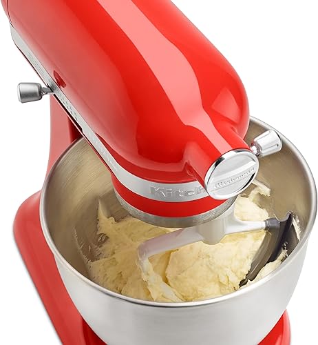 Miniatura 2 de KitchenAid Batidor de borde flexible con cabezal inclinable de 3.5 cuartos de galón, KFE35T