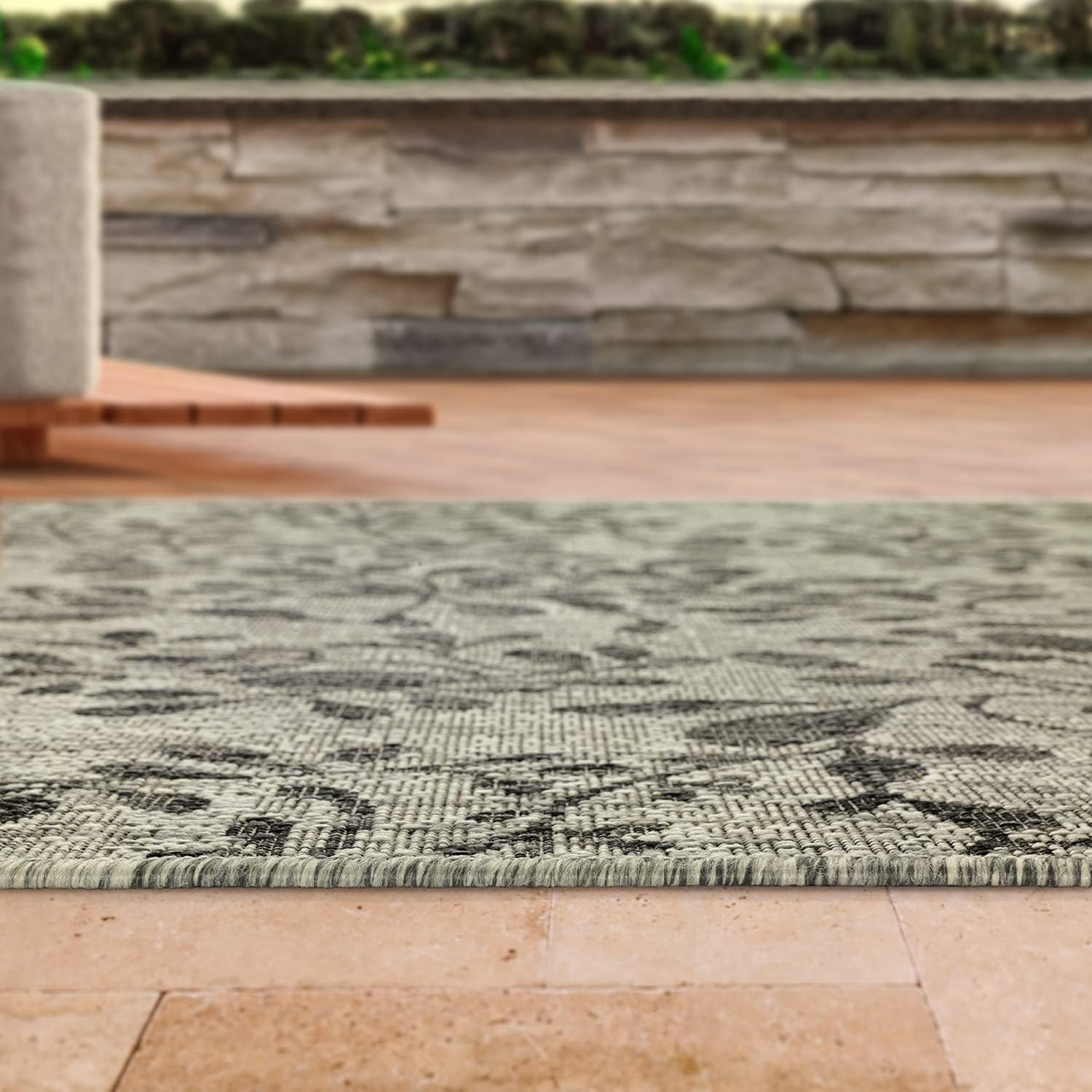 Antep Rugs Patio 6x9 Outdoor/Indoor Floral Area Rug (Gray, 6'7" x 9')