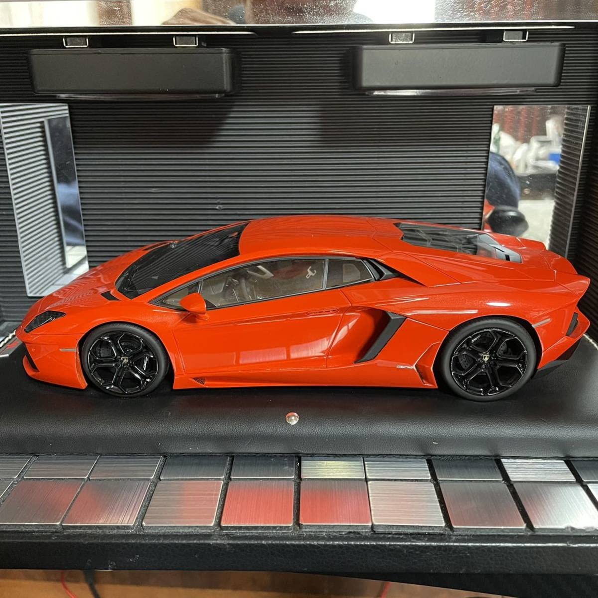 Amazon | MRコレクション 1/18 ランボルギーニ アヴェンタドール