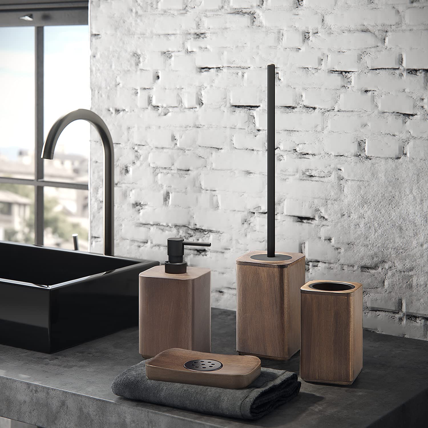 GEDY G-Dafne Scopino WC, Misure e peso: 47X9,5X9,5 CM & 0,522 KG, Scopettino wc realizzato in bambù, acciaio, resine, Finitura noce, Scopino bagno design di R&S Gedy, 2 anni di garanzia