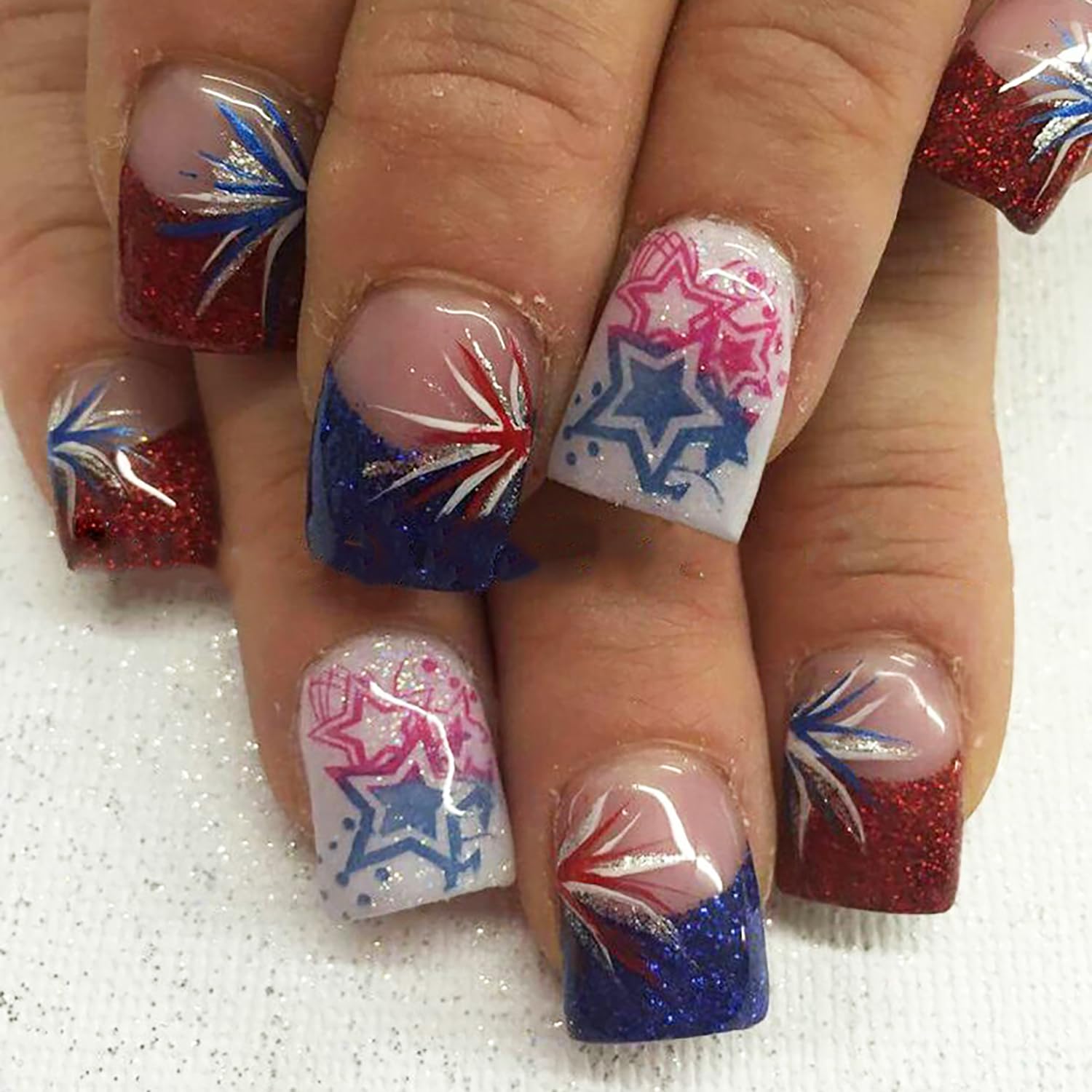 24pcs 4th of July Press on Nails Short Square Red French Tip Fake Nails with Fireworks Glitter Designs Independence Day Star False Nails Blue French