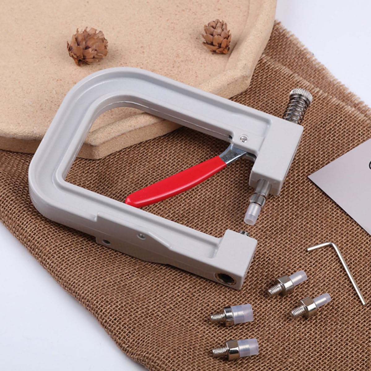 MAGICLULU Macchina Manuale per Incastonare Perline senza Foratura in Ferro Struttura Semplice e Resistente, Set Portatile per Accessori e Creazioni Artigianali Fai da Te