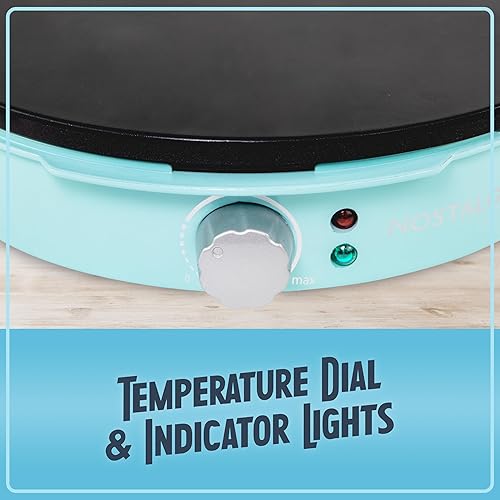 Miniatura 4 de Nostalgia Máquina giratoria de crepas de 12 pulgadas para arte de desayuno de panqueques con plancha de cocina antiadherente, espátula y esparcidor