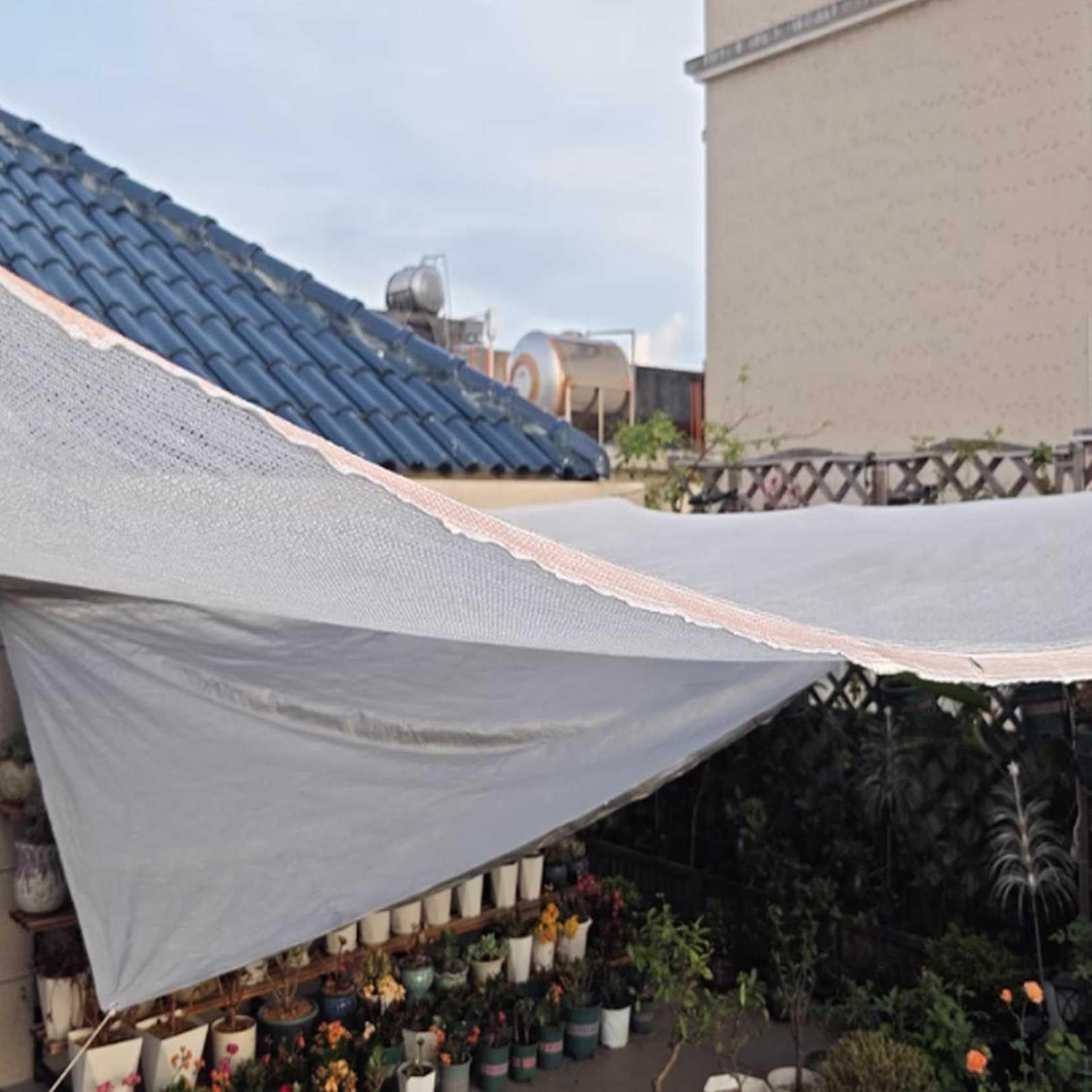 Rete Ombreggiante per Piante 55% Telo Parasole UV per Piante Grasse, Fiori, Orto, Giardino e Balcone Schermatura Termica Giardinaggio Esterno Ombra