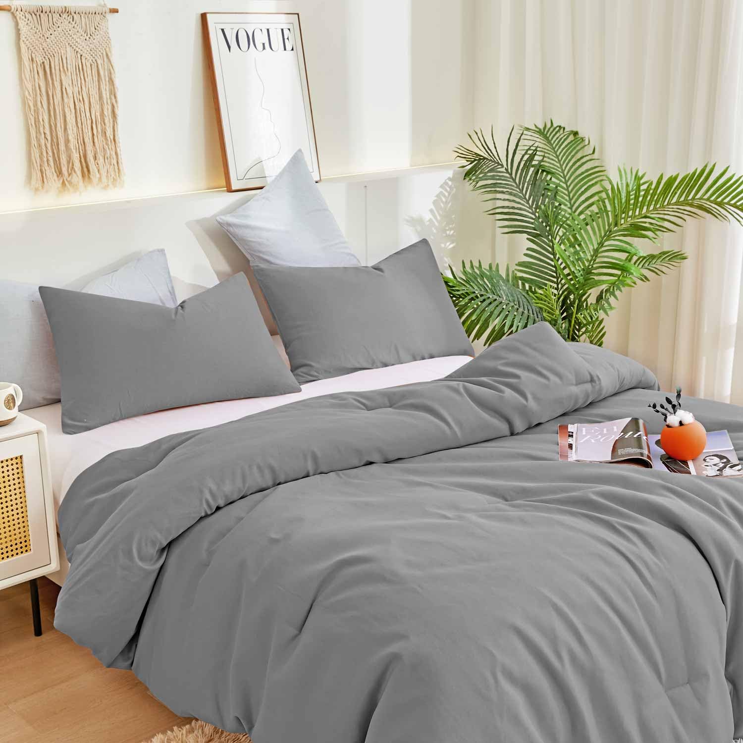 Nanko Grey King Size Comforter Set, Winter Spring Soft Microfiber Reversible Down Alternative Quilted Duvet Insert, Modern Neutral Bedding Sets Bed in a Bag for Women Men, 104 x 90 inch 3pcs, Gray