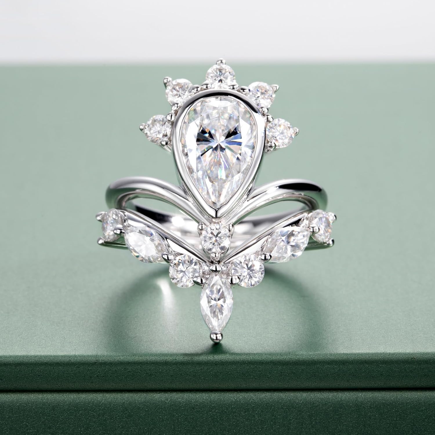 Moissanite Wedding Ring Bridal Set for Women 925 Sterling Silver with 18K White Gold Plated D Color VVS1 Clarity Travel Moissanite Engagement Rings Promise Rings with Certificate