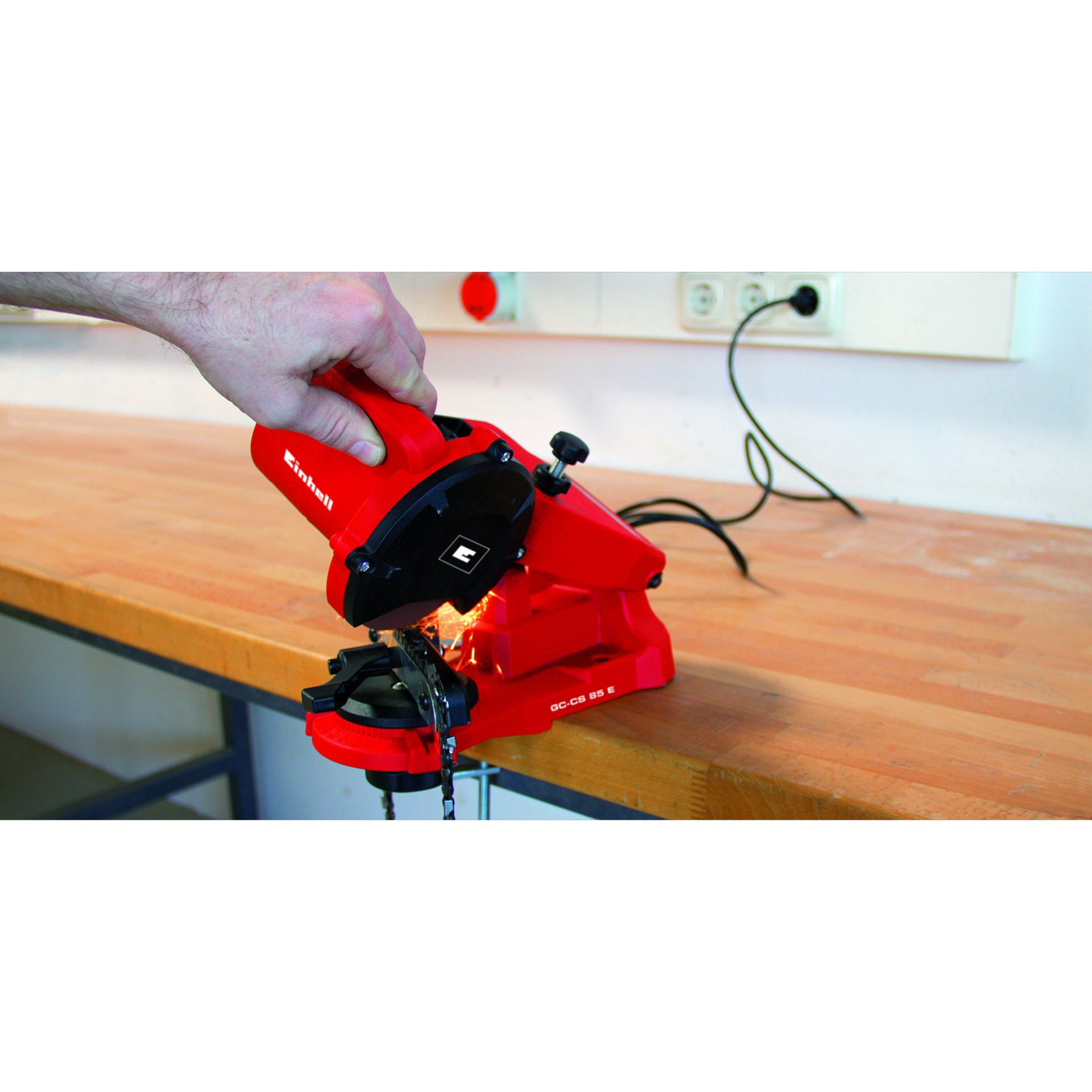 Einhell 4499920 GC-CS 85 E, Affilacatene per Motoseghe, 5500Giri/Min, 85 W, 230 V, Rosso & Mola di ricambio 4,5 mm