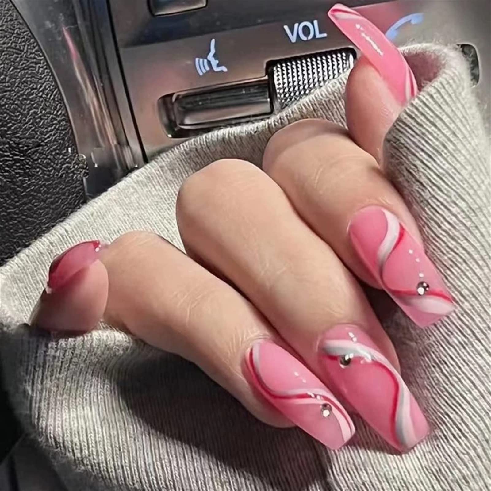24 Stück weiße gewellte rosa falsche Nägel Französische Ballerina falsche Nägel Full Cover Nagelspitzen Press On Nails Künstliches Maniküre-Werkzeug für Nagelspitzen, DIY Falsche Nägel Nagelkunst
