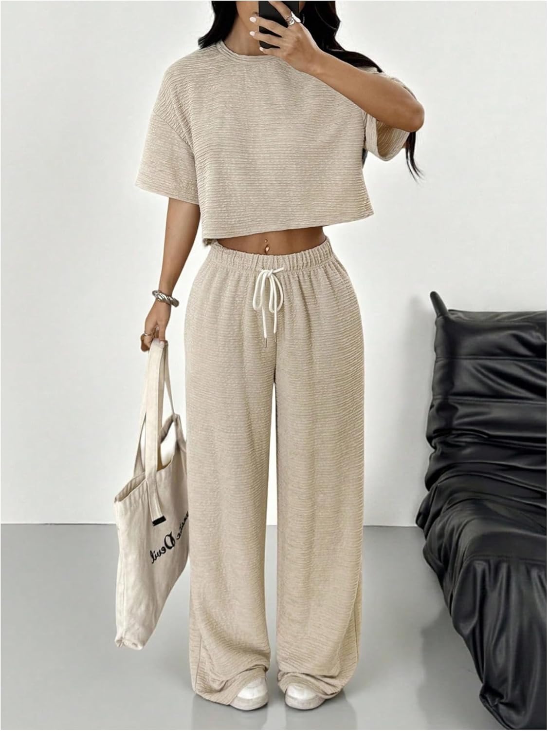 Verdusa Women's 2 Piece Airport Outfits Cropped T Shirts and Wide Leg Pants with Pockets Comfy Sets - Image 6