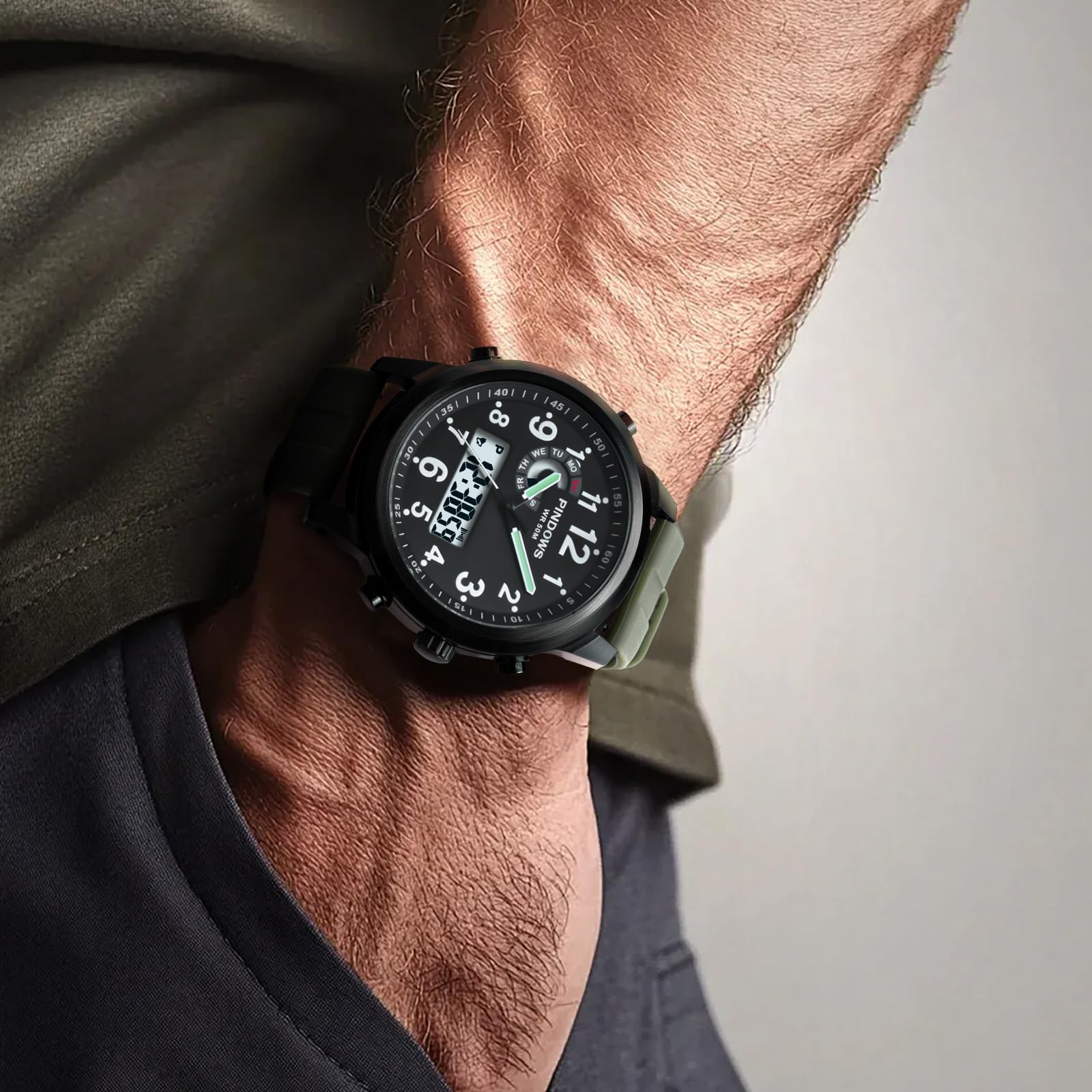 PINDOWS Herrenuhren, bis 30 m wasserdicht, militärische Digitale Analoguhr, Outdoor-Sportuhr, multifunktionale Lederarmbanduhr mit Dualzeit, LED-Hintergrundbeleuchtung, Alarm, Stoppuhr und Kalender