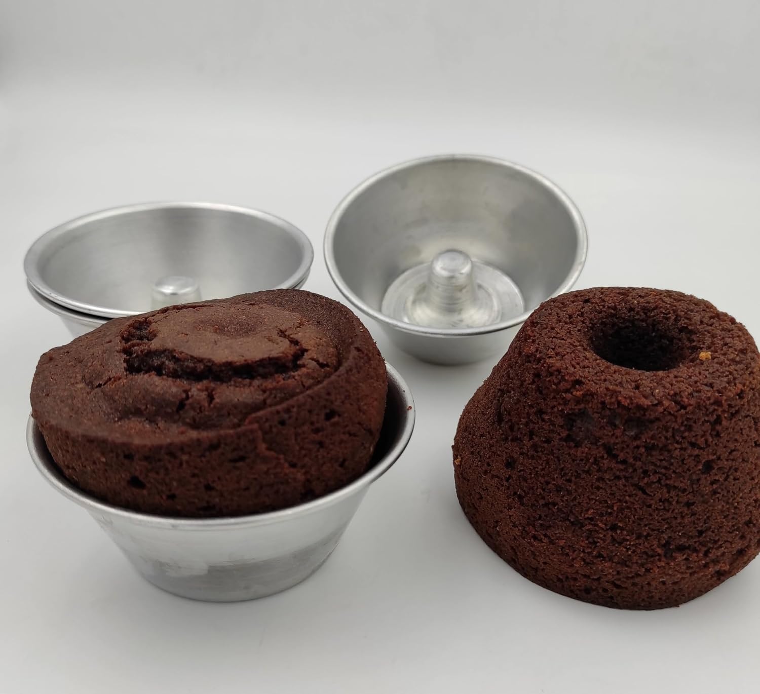 Mali's 43108, Mini Savarins and Babas Moulds, Set of 6 Mini Moulds, Diameter 7 cm x H 2.8 cm, Aluminium