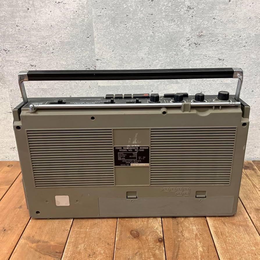 Retro Victor Victor Stereo Radio Cassette Recorder RC-646 : Amazon