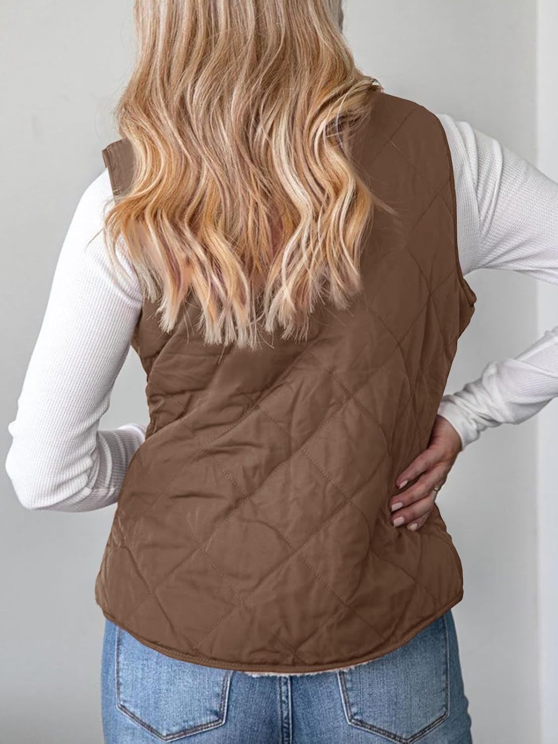 Valphsio Womens Reversible Quilted Sherpa Fleece Vest Lightweight Sports Vest Coat - Image 3