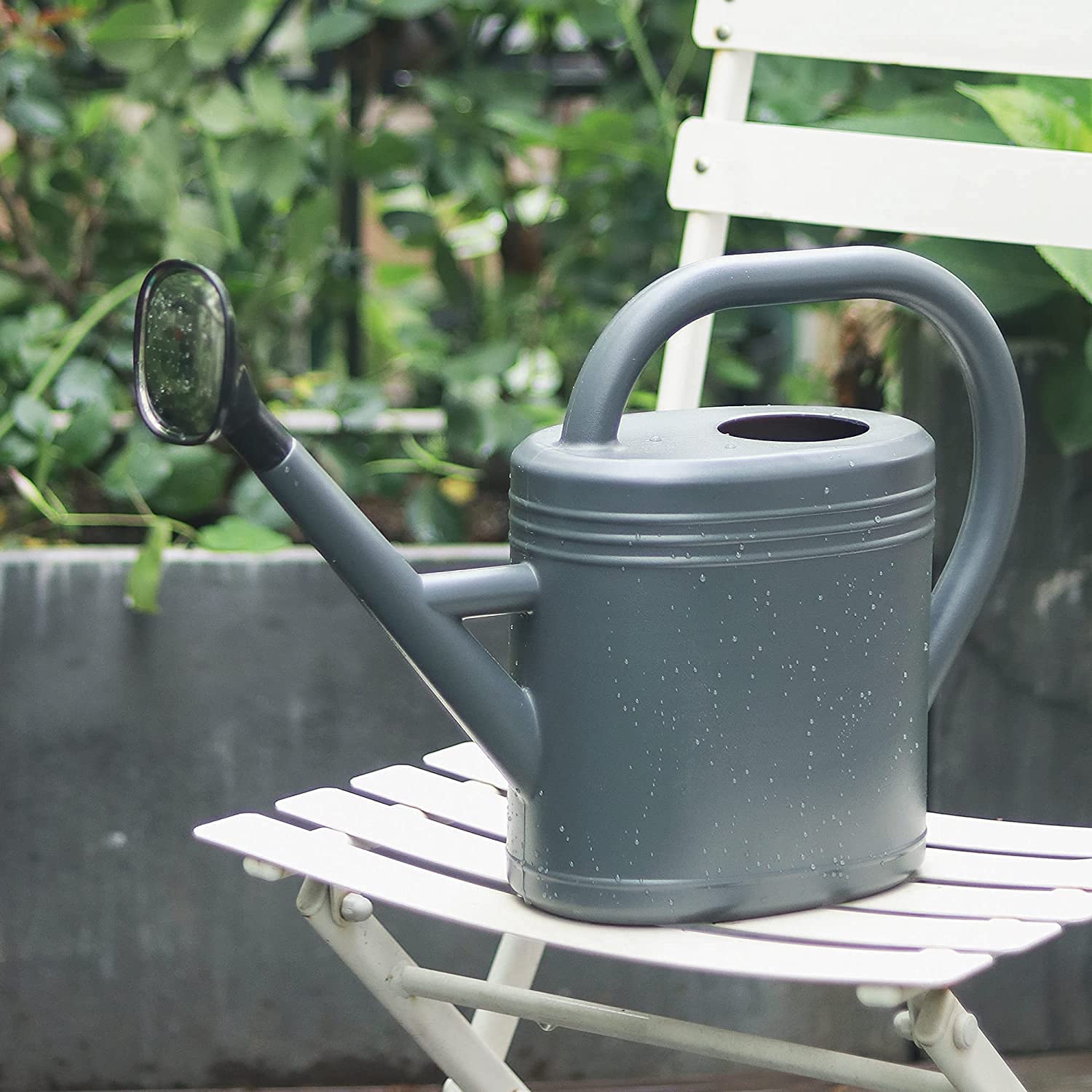 Annaffiatoio da 1,5 galloni per piante da esterno, grande annaffiatoio da giardino in plastica con bocca lunga per piante da appartamento da interno, tanica d'acqua con testa spruzzatore staccabile