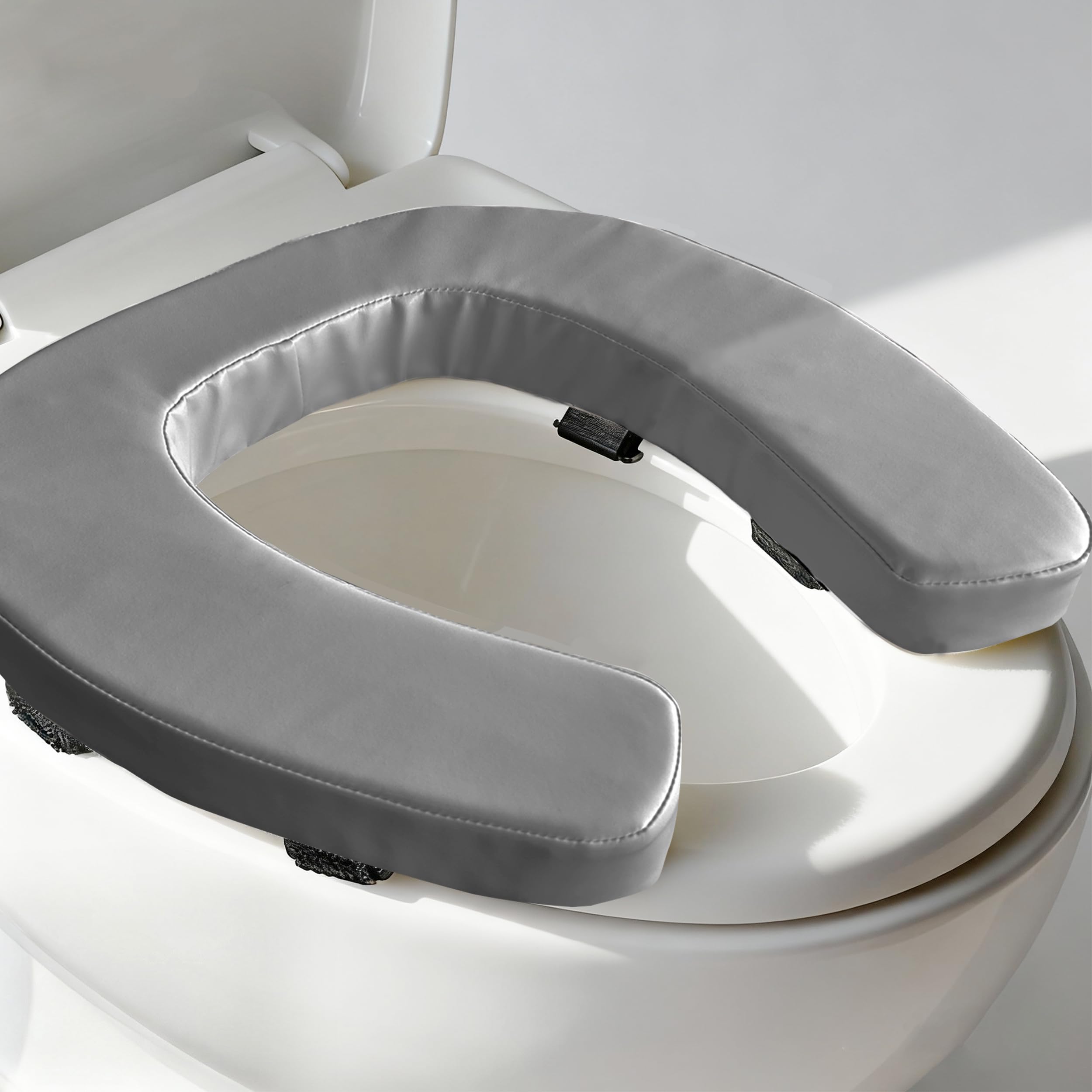 Morbido rialzo per sedile WC con schiuma ad alta densità, cuscino rialzato per sedile WC per anziani, comodo e facile da pulire, attacco imbottito a forma di U per sedili allungati e standard