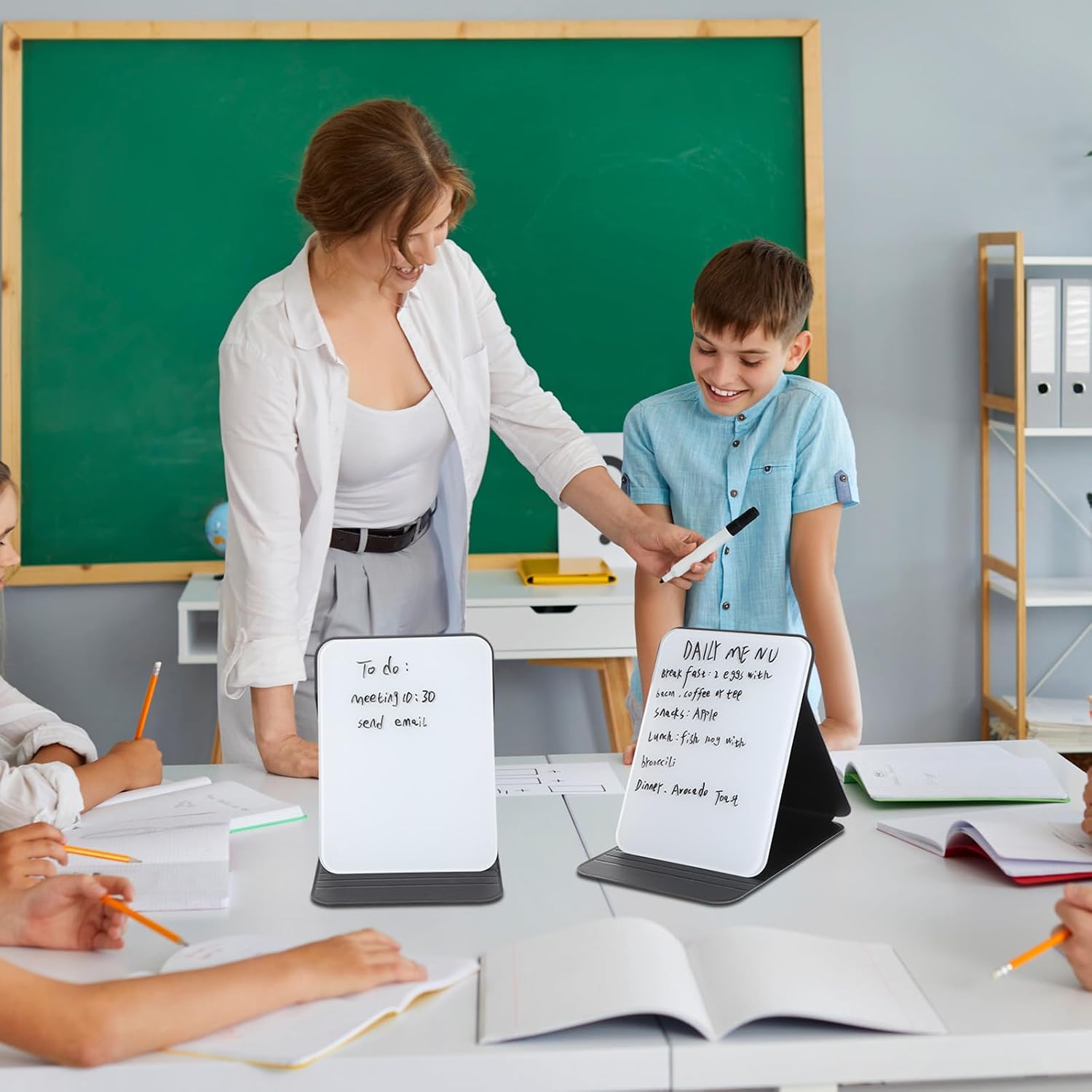 Dunzoom 4 Pcs Small Glass Desktop Whiteboard with Reversible Stand 8‘' x 6‘' Tabletop Mini Dry Erase Whiteboard Easel with 4 Markers Reusable Desk Notepad for Home Office School(Black)