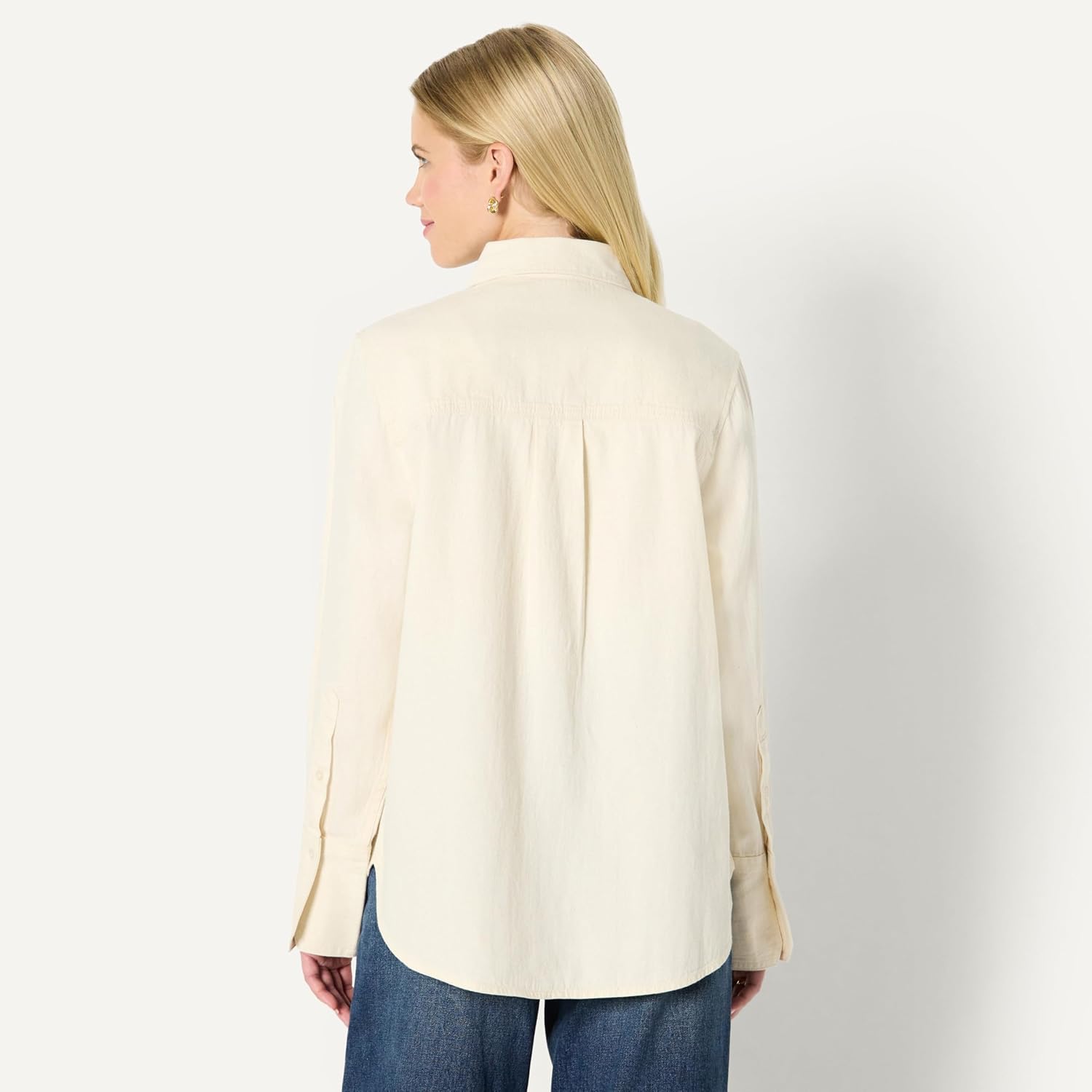 Amazon Essentials (Demi's Pick) Women's Oversized-Fit Denim Button-Down Shirt - Image 2