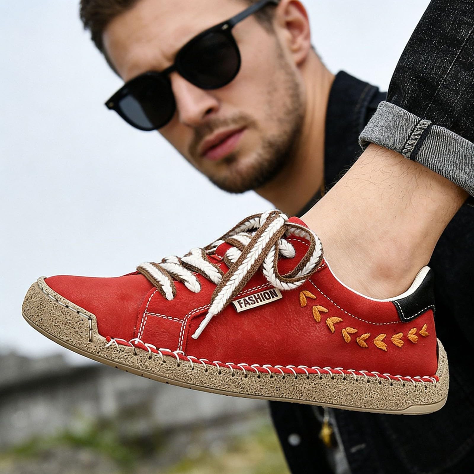 Low-Top-Sneaker für Damen und Herren, flache Stickerei, Schnürschuh, rot | Handgenähte, runde Zehenpartie, breite Passform, rutschfest, Unisex, Freizeit-Sneaker, Wanderschuhe, Urlaub, Büro