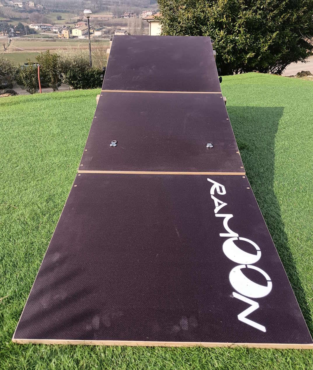 Ramp MTB, BMX, Dirtbike zum Springen, faltbar, tragbar auf der Schulter, von Ramoon Rampe.