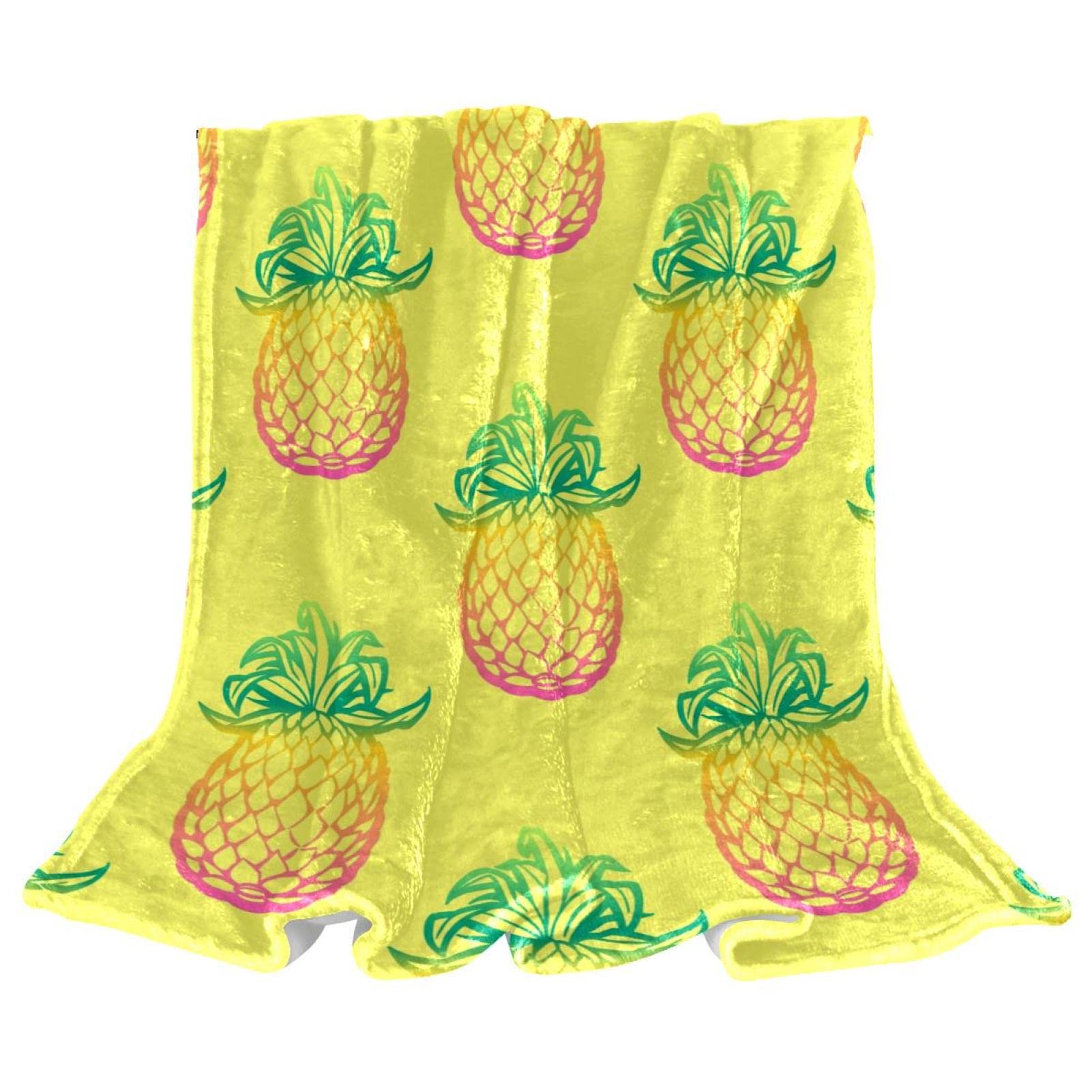 Couverture polaire légère pour vos soirées cocooning sur le canapé