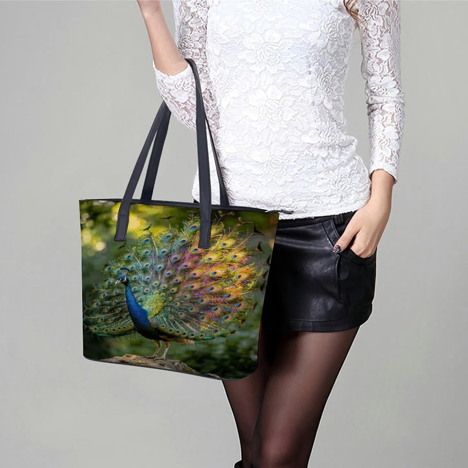 Beautiful Peacock Tote Bag with Reinforced Bottom & Handles,Gym Bag Durable And Tip-proof,Weekender Bag to Top Zipper Closure,Daily Essentials