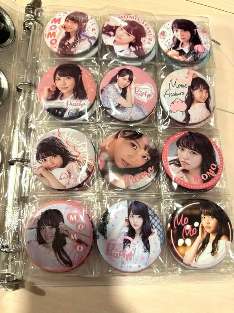 Amazon.co.jp: 麻倉もも 缶バッジ コンプリートセット : おもちゃ