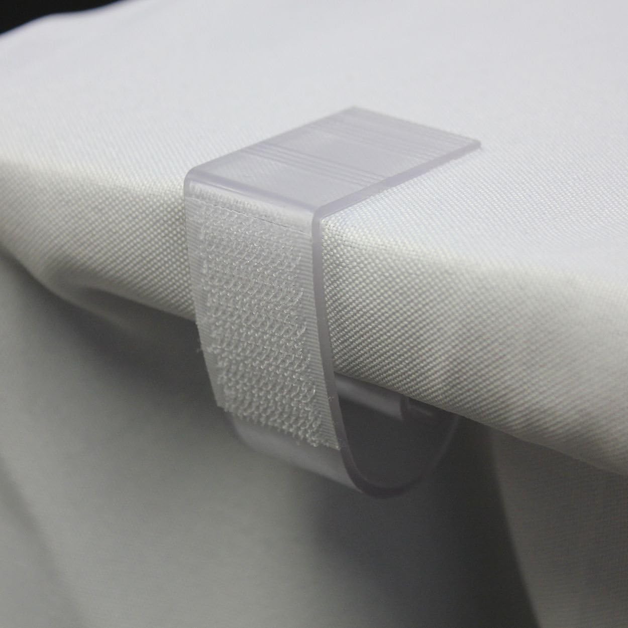 YOUR CHAIR COVERS YCC Linen - 1 3/4 inch Plastic Table Skirt Clips 50 Pack