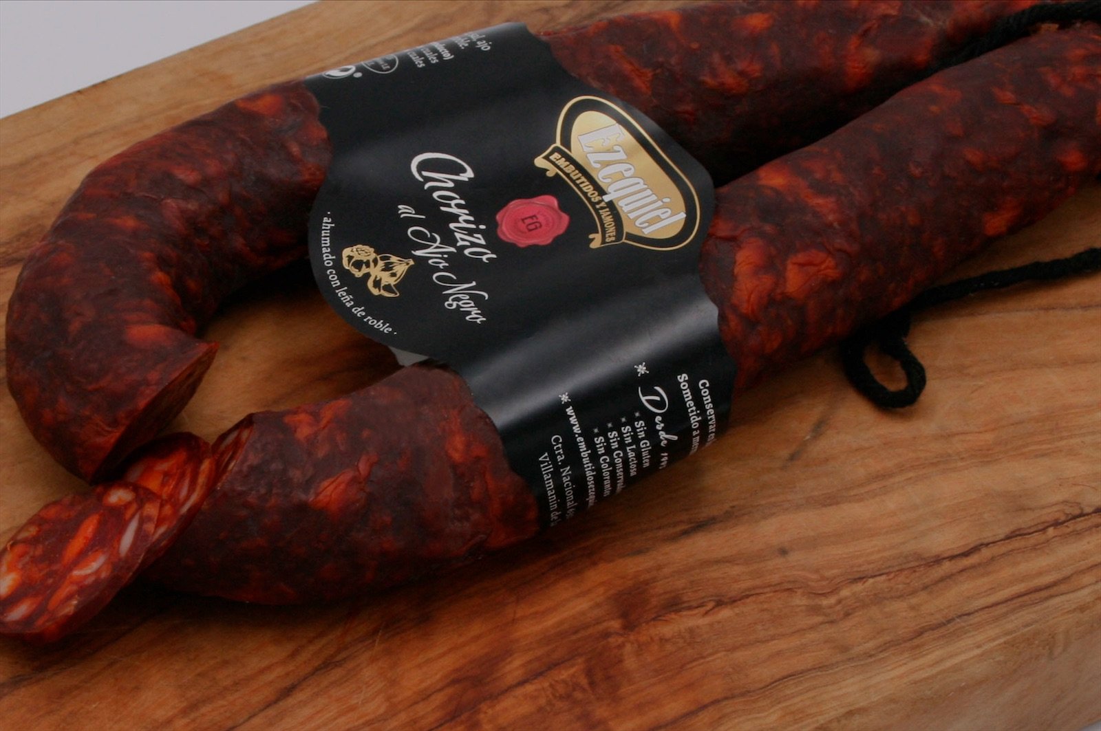 Embutidos Ezequiel Chorizo al Ajo Negro Picante 425 Gramos