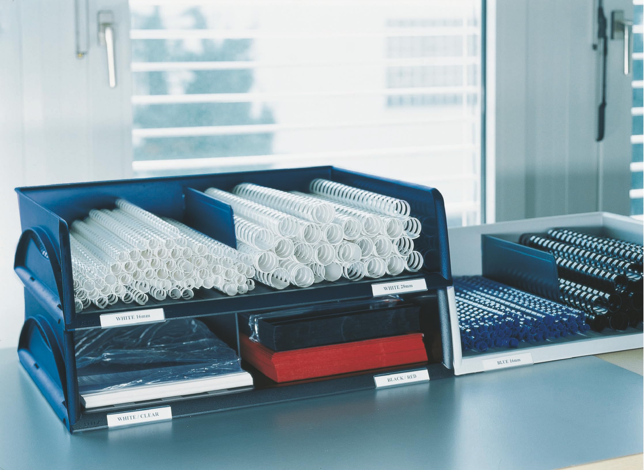 Leitz Ablagekorb Querformat A3, 6er Pack, Ideales Sortier- und Ablagesystem für Poststellen und Kopierräume, Blau, Sorty, 52320035