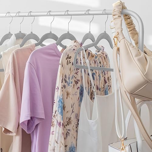Miniatura 4 de Casafield 50 perchas de terciopelo gris para trajes, perchas antideslizantes que ahorran espacio