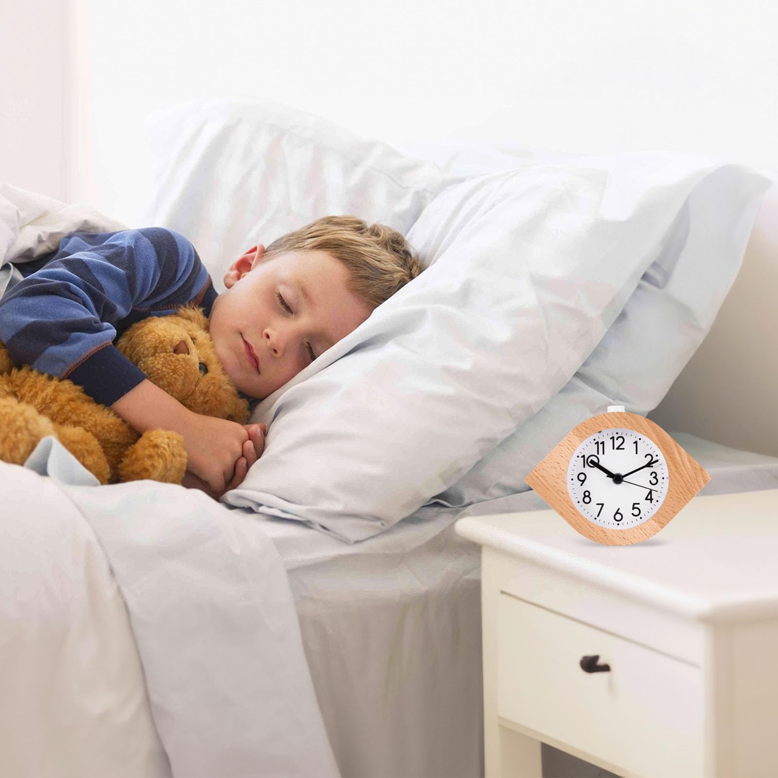 COZHYESS Sveglia Analogica in Legno, Orologio da Tavolo Retrò, Orologio Silenzioso con Design a Forma di Gnocco, Funzione Snooze e Luce Luminosa, Legno Naturale, Come Regalo per Bambini, Adolescenti