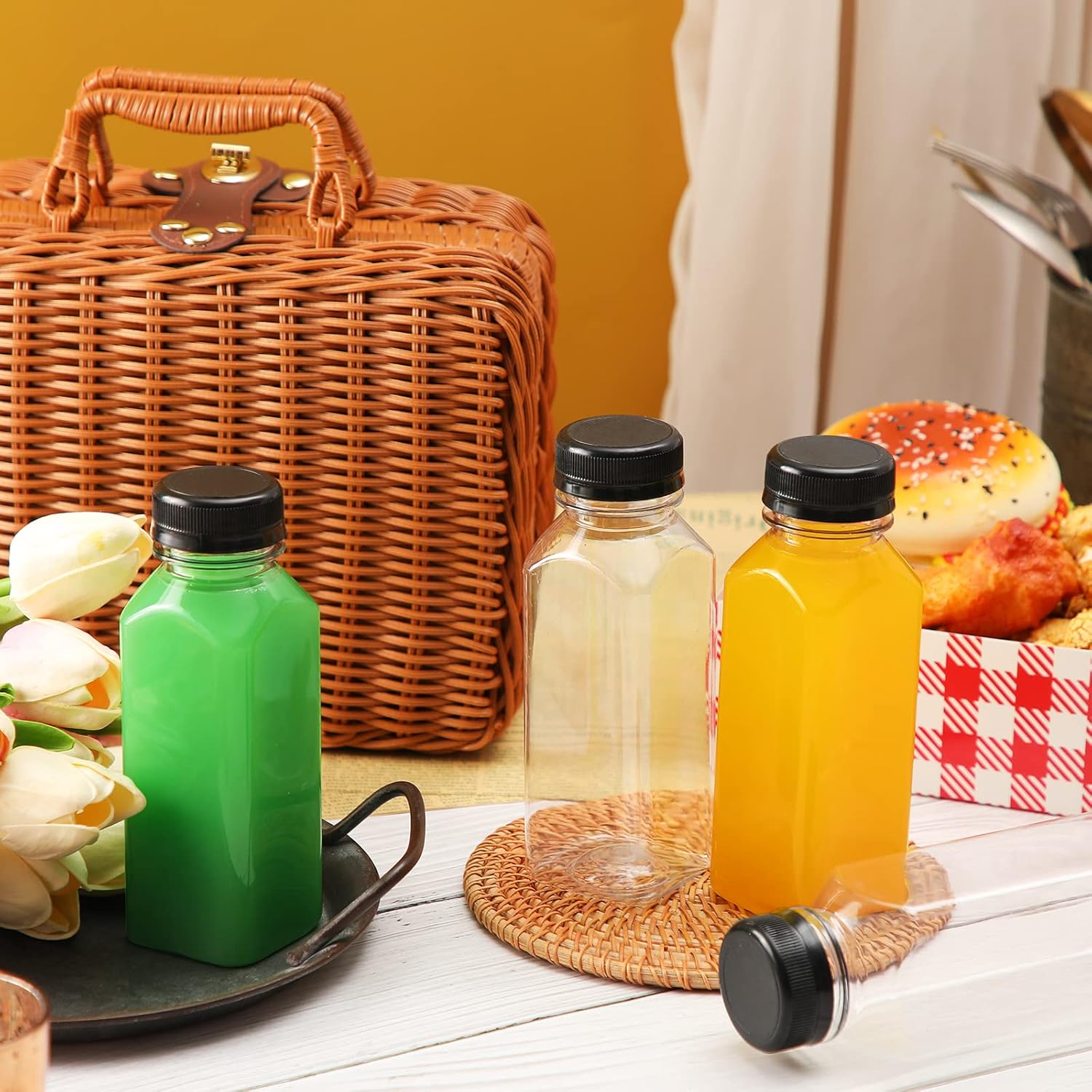 Sabary 150 Pcs 8oz Plastic Juice Bottles with Caps Drink Containers and Leak Proof Lids Bulk Empty Reusable Clear Plastic Pet Bottles with Black Tamper Evident Lids for Milk Juice Smoothie Drinking